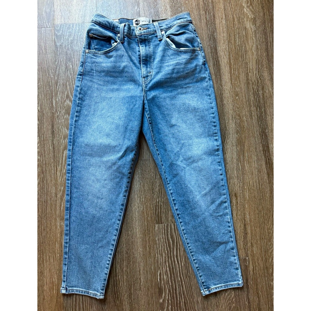 Levi's SilverTab Mom Jean Womens 29 Light Wash Blue High Rise Denim Jeans
